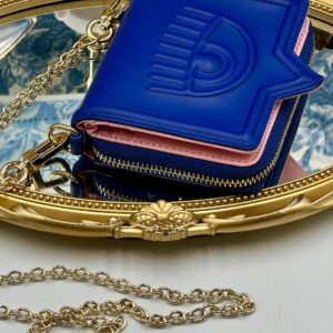 Chain strap on blue CHIARA FERRAGNI Eyelike Wallet on Chain