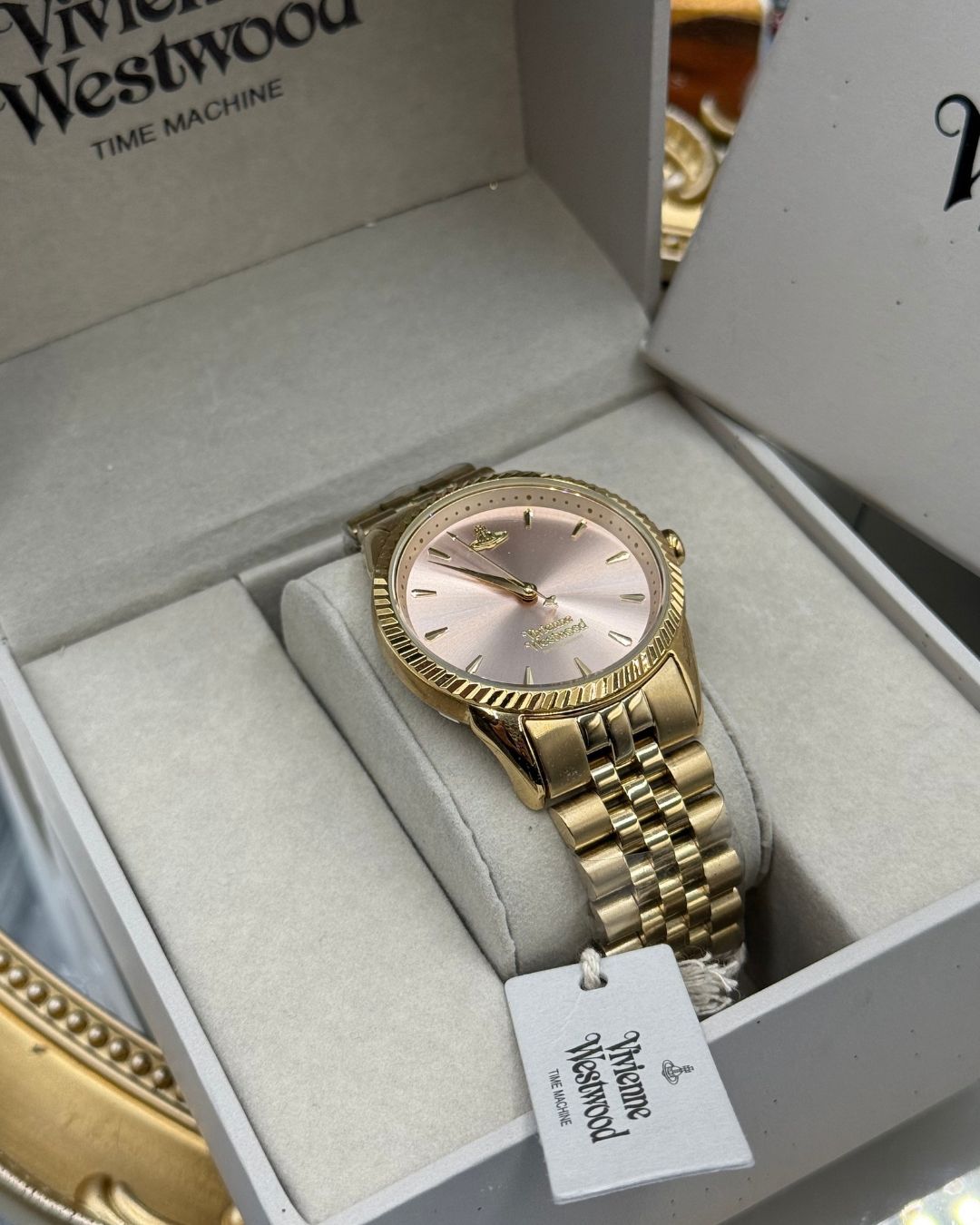 Original box included with VIVIENNE WESTWOOD Seymour watch