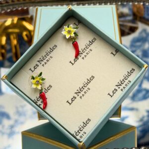 LES NÉRÉIDES Red Chilli and Lily Flower Earrings in box