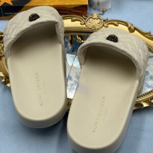 Insole & branding of KURT GEIGER LONDON Meena Eagle Quilted Pool Slides in Bone
