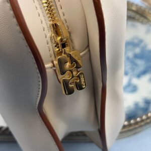 GANNI Butterfly Shoulder Bag in Off White, Zipper Detail