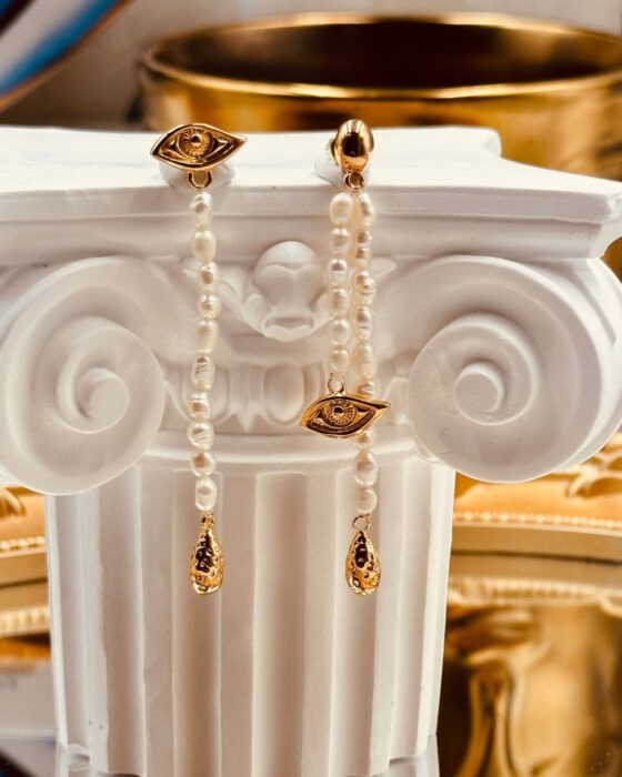 PAMELA LOVE Crying Eye mismatched earrings in gold-plated brass and freshwater pearls